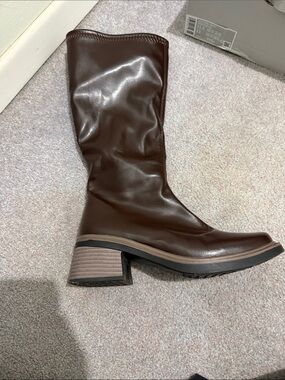 Women's Brown Mid-Calf Block Heel Boots
